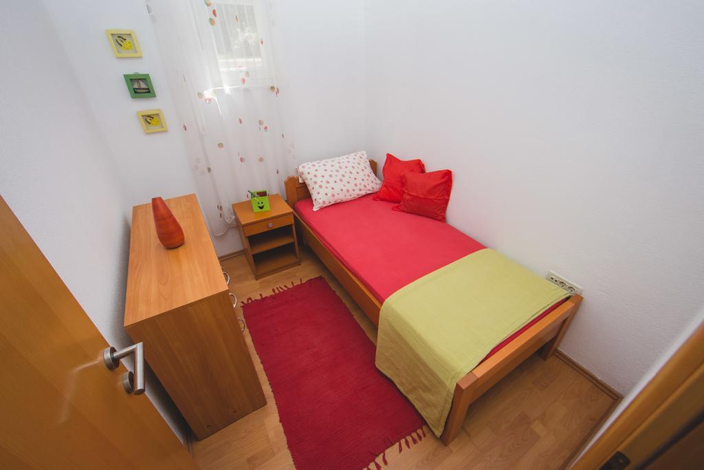 Apartment Karla&Nella Стобрек Экстерьер фото